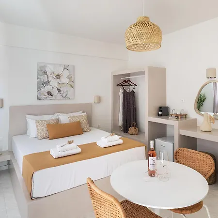 Palos Luxury Suites * Kini