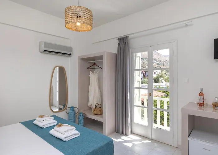 Palos Luxury Suites Apartment